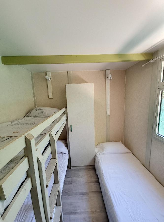 Avignon, Joli Chalet En Campagne Tres Proche De La Ville ภายนอก รูปภาพ
